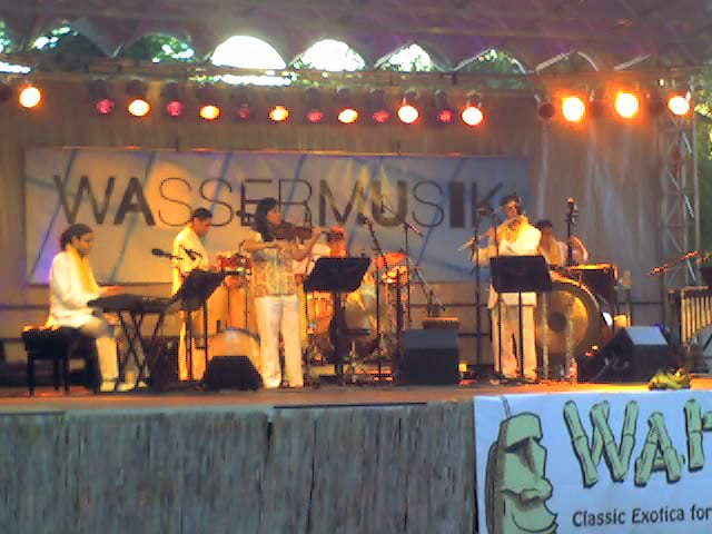 Waitiki at Wassermusik Waitiki live in Berlin, 2008